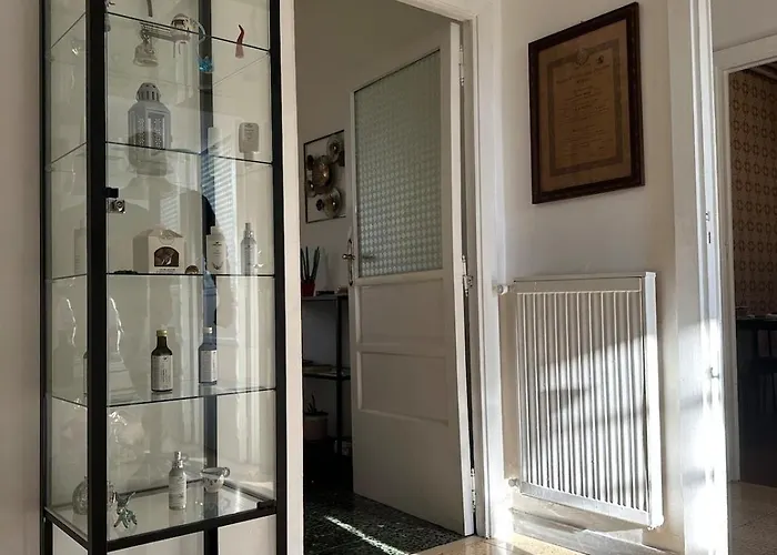 Elena's House * نابولي