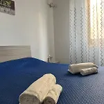 Elena's House شقة *